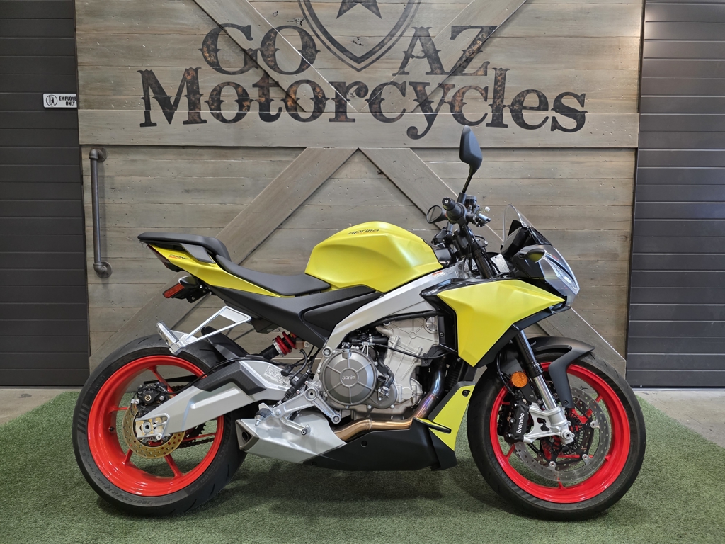2022 Aprilia TUONO 660