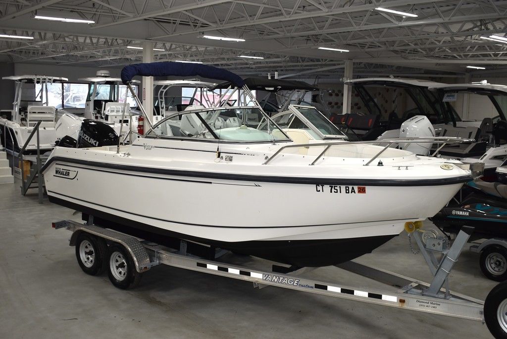 2003 Boston Whaler 210 Ventura Dual Console 2024 Suzuki 200hp 4 stroke Digital