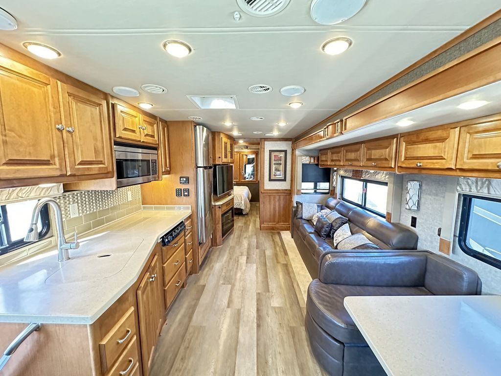 2017 Tiffin Motorhomes Allegro 32 SA 16