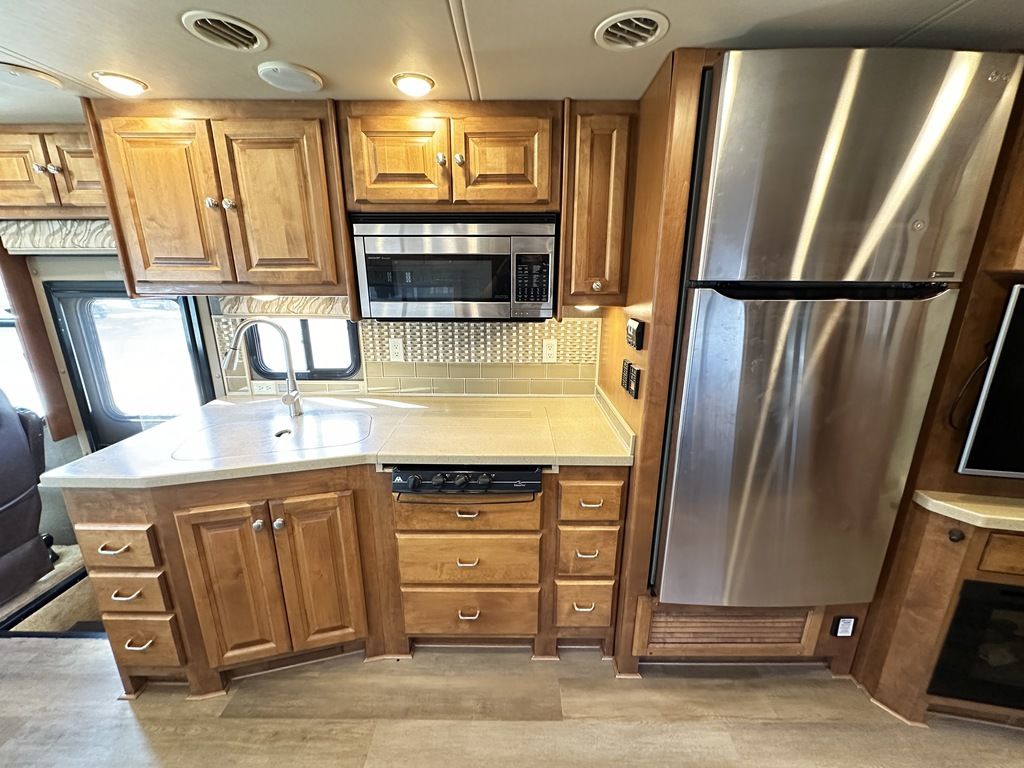 2017 Tiffin Motorhomes Allegro 32 SA 22