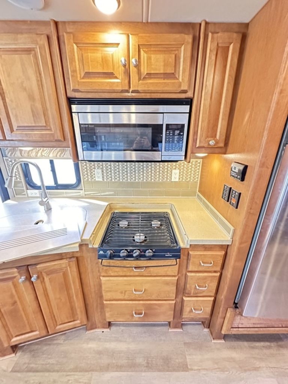 2017 Tiffin Motorhomes Allegro 32 SA 23