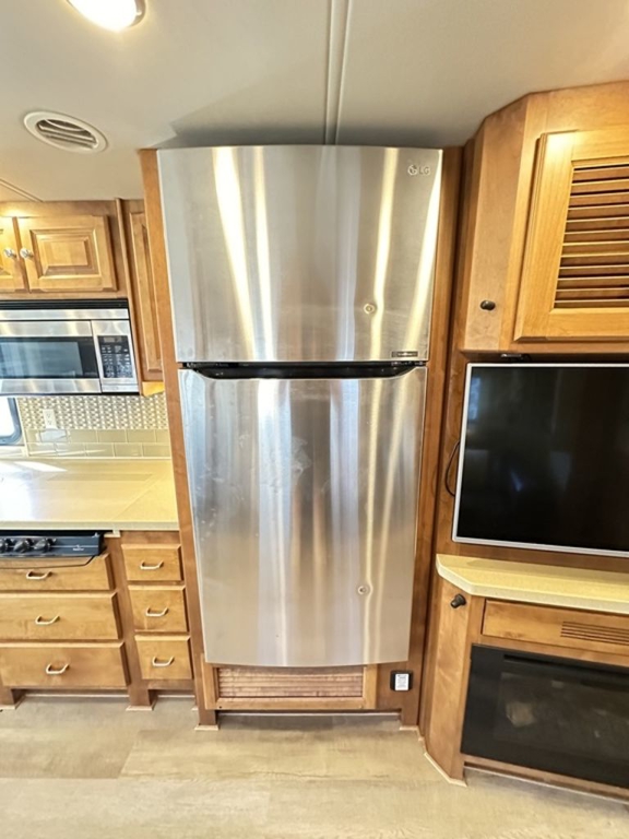 2017 Tiffin Motorhomes Allegro 32 SA 25