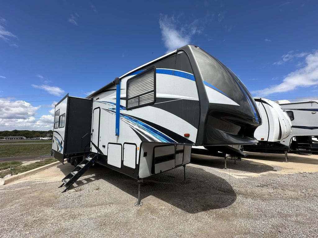 2018 Forest River Vengeance Laminated 388V16 2