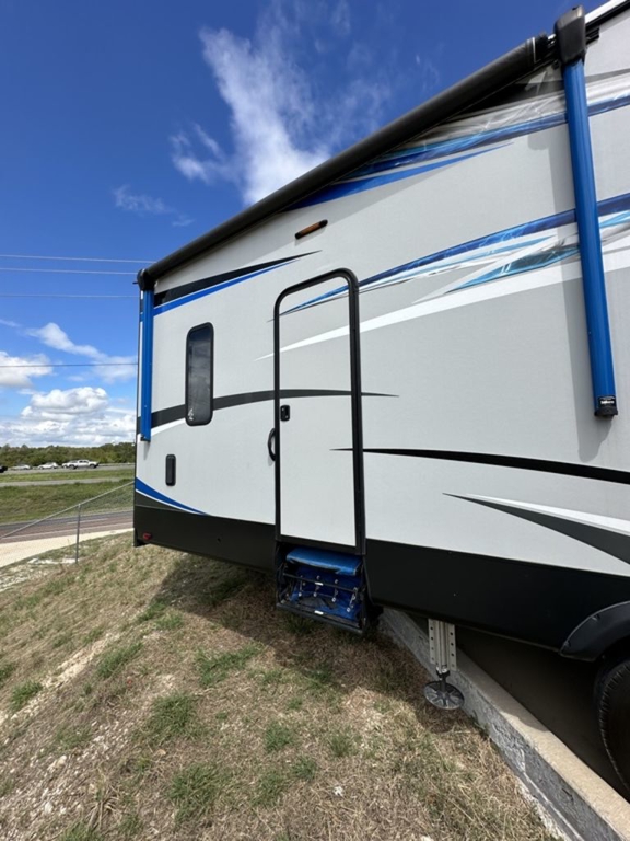 2018 Forest River Vengeance Laminated 388V16 3