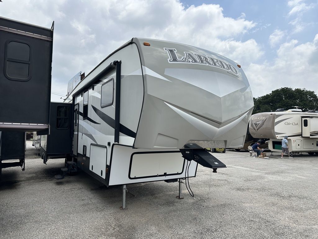 2015 Keystone Laredo 355RL 2