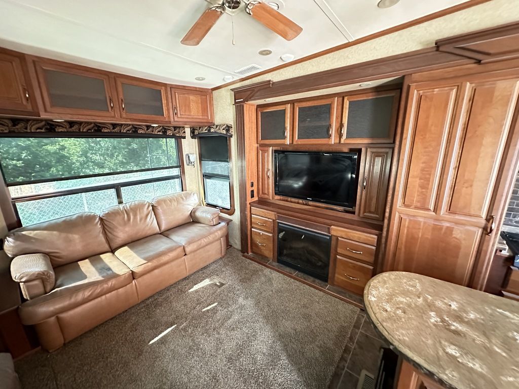 2013 Crossroads Redwood 36FB  11