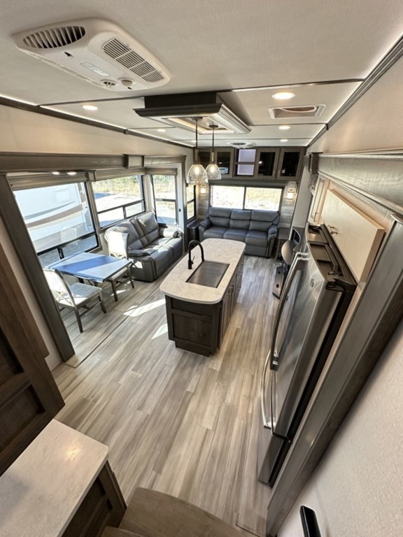 2021 Alliance RV Paradigm 340RL 9