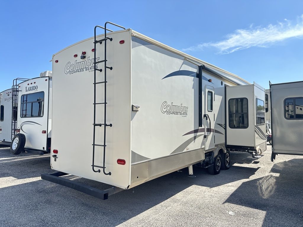 2017 Palomino Columbus Compass Fifth Wheels 381FLC 4