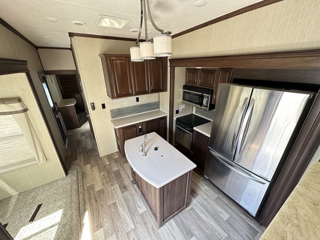 2017 Palomino Columbus Compass Fifth Wheels 381FLC 13