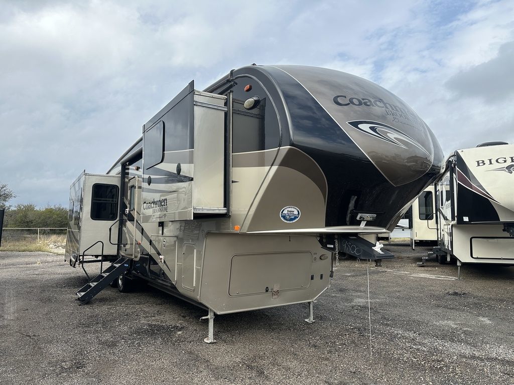 2013 Coachmen 370RL  2