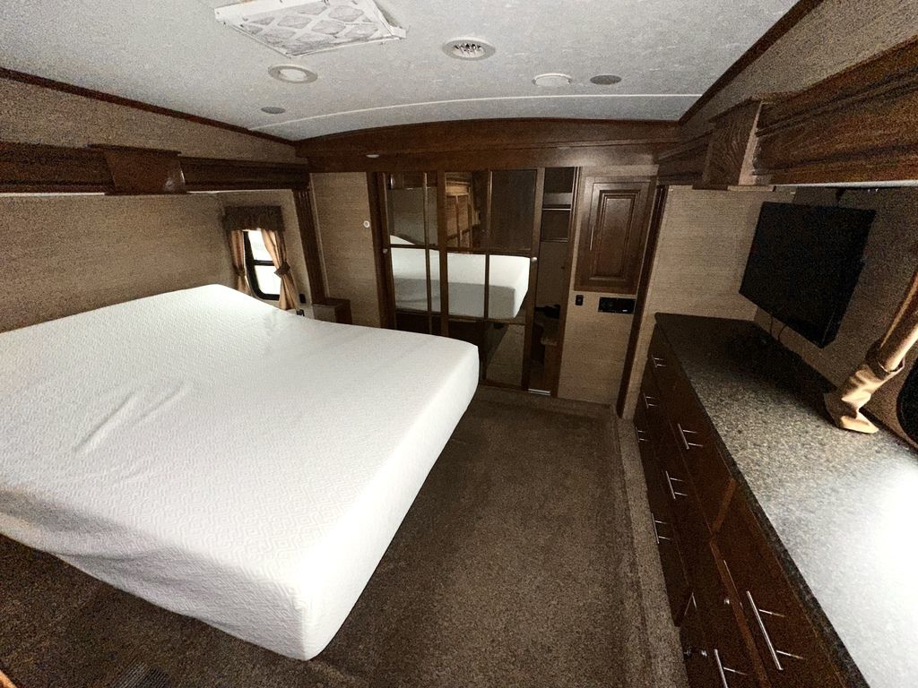 2013 Coachmen 370RL  14