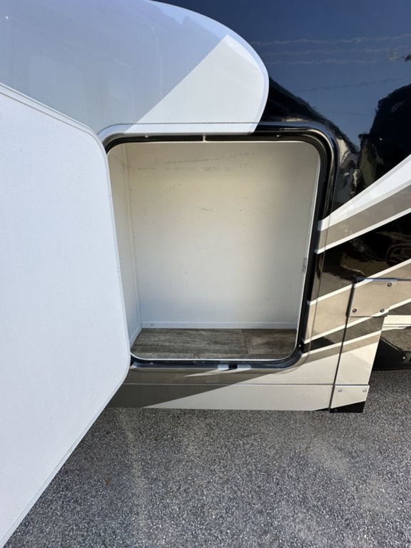 2015 Forest River Sunseeker Mercedes Benz Series 2400W  9