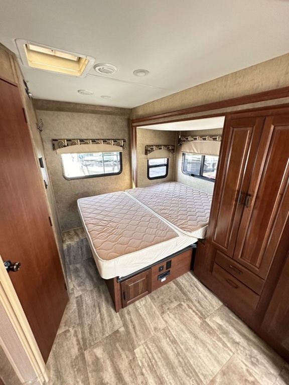 2015 Forest River Sunseeker Mercedes Benz Series 2400W  21