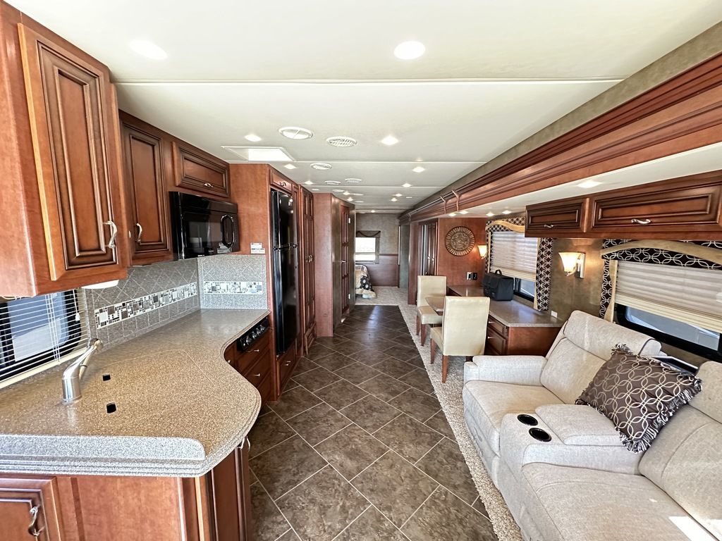 2014 Newmar Canyon Star 3424 13