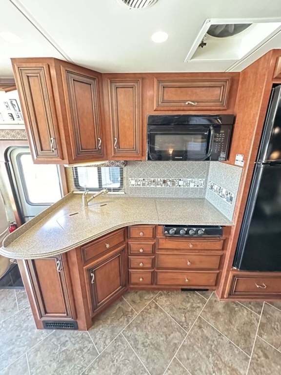 2014 Newmar Canyon Star 3424 19