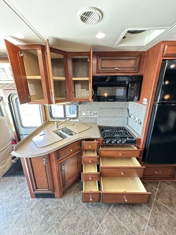 2014 Newmar Canyon Star 3424 20