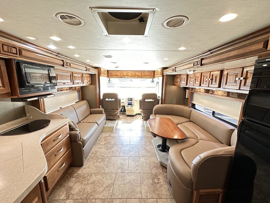 2013 Tiffin Motorhomes Allegro 32 BR 15