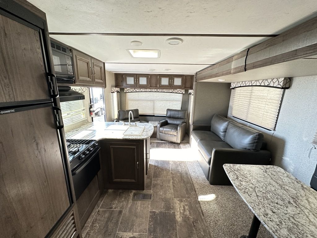 2018 Keystone Passport Grand Touring 2890RL 6