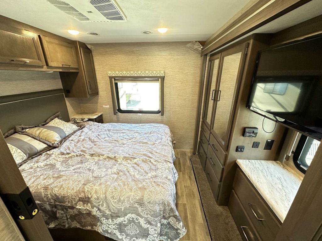 2022 Thor Motor Coach Freedom Traveler A30 31