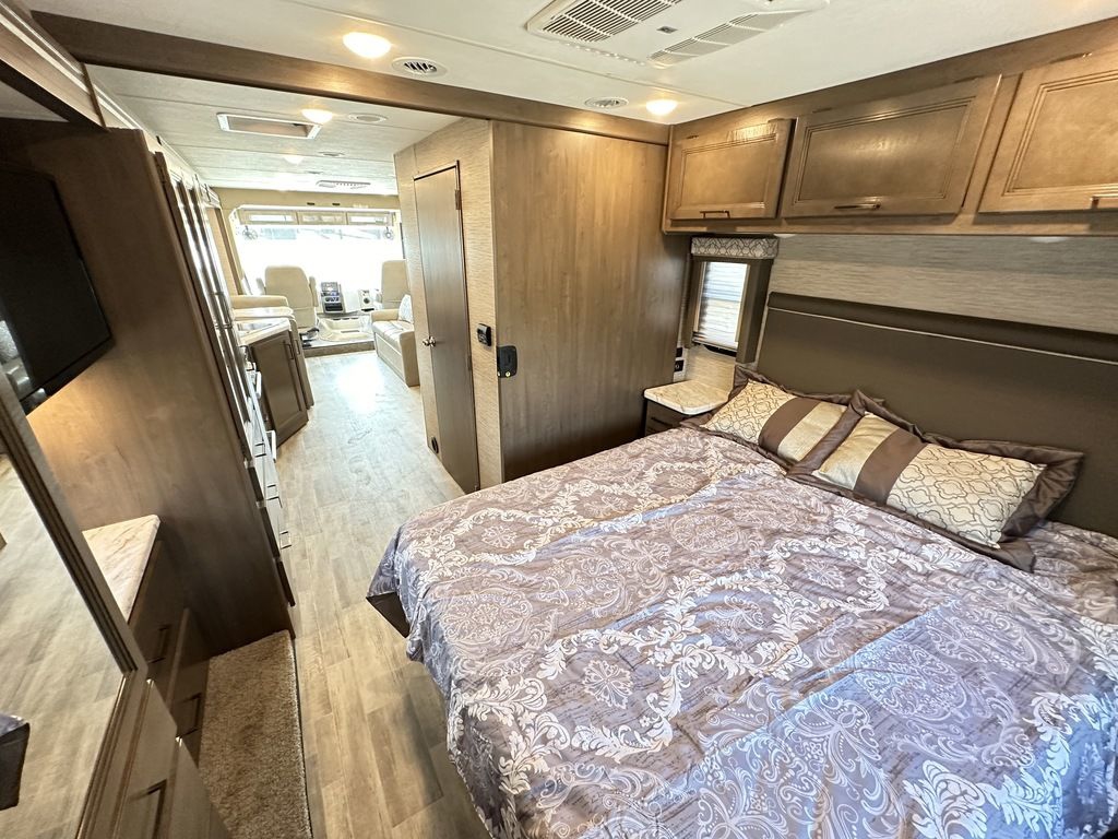 2022 Thor Motor Coach Freedom Traveler A30 32