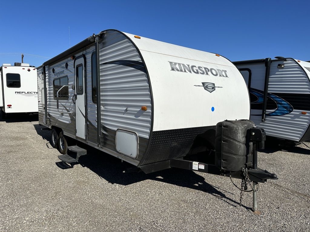 2016 Gulf Stream Kingsport Ultra Lite 248BH 2