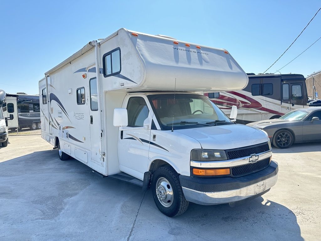 2007 Winnebago Access 31C  2