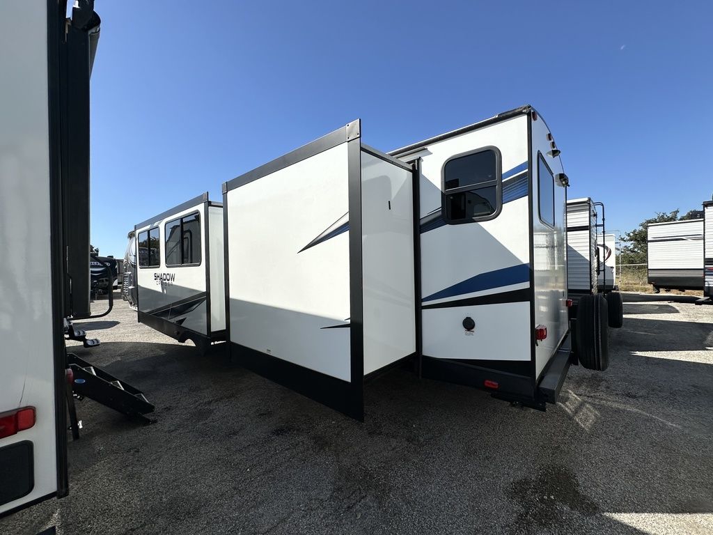 2023 Cruiser RV Shadow Cruiser 325BHS  4