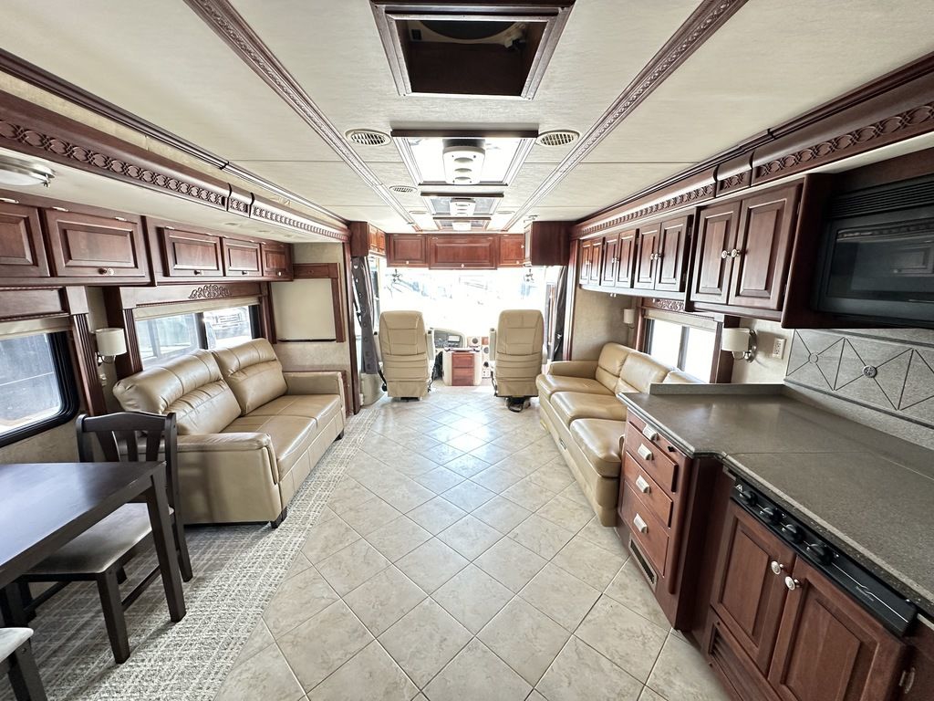 2007 Tiffin Motorhomes 40QSH  10