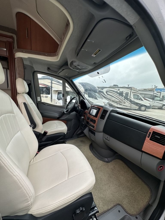 2014 Winnebago View Profile 24G 6