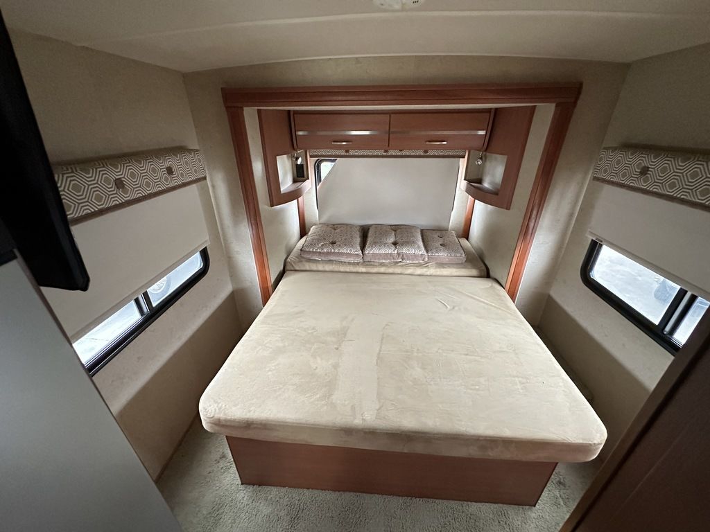 2014 Winnebago View Profile 24G 14