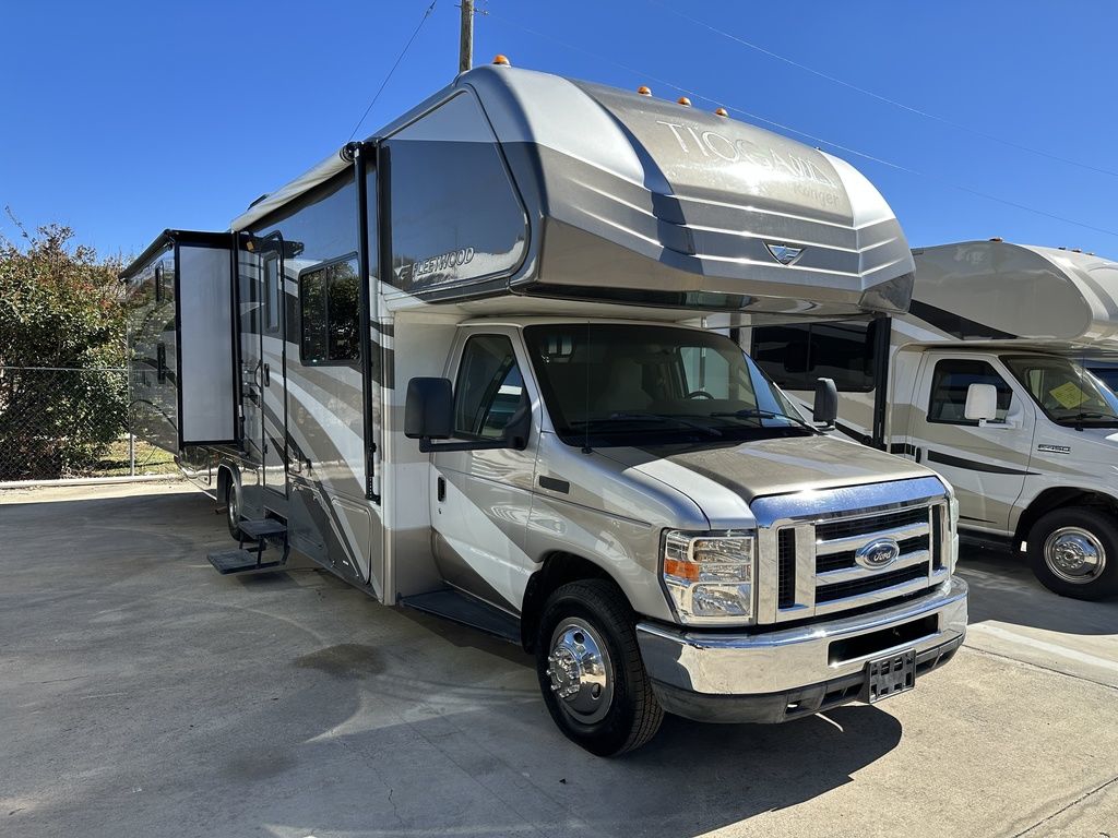 2012 Fleetwood 31N  2