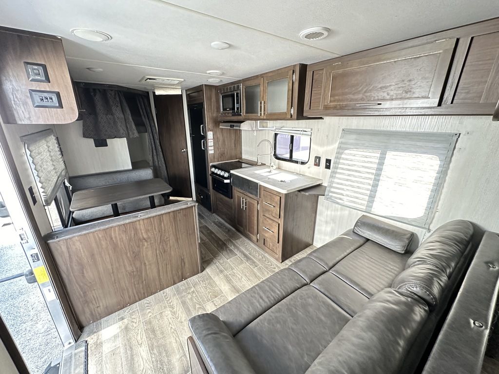 2019 Forest River Cherokee Grey Wolf 26DJSE 4