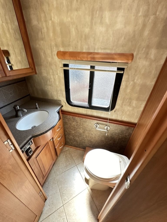 2008 Tiffin Motorhomes Phaeton 42 QRH 15