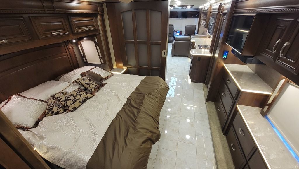 2017 Entegra Coach Anthem 44B 30