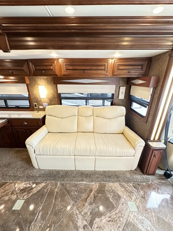 2015 Newmar Dutch Star 3736 24