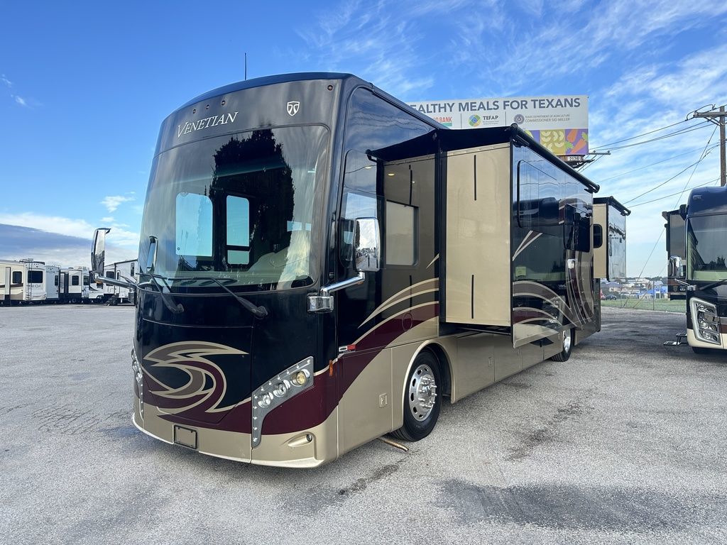 2016 Thor Motor Coach Venetian M37 2