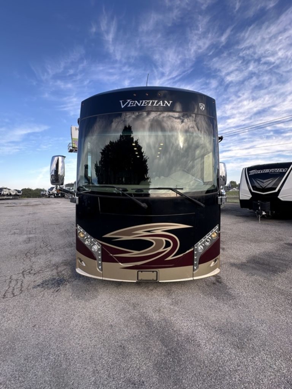 2016 Thor Motor Coach Venetian M37 4