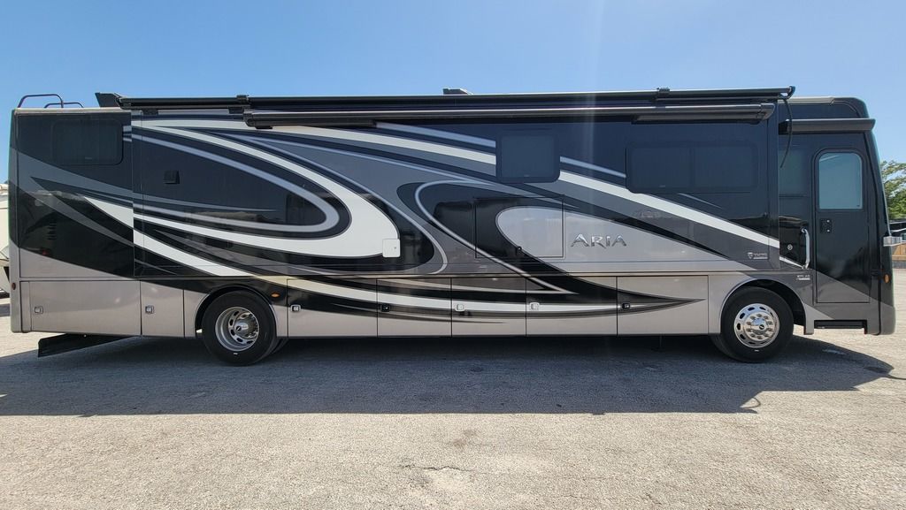 2021 Thor Motor Coach Aria 3901 3