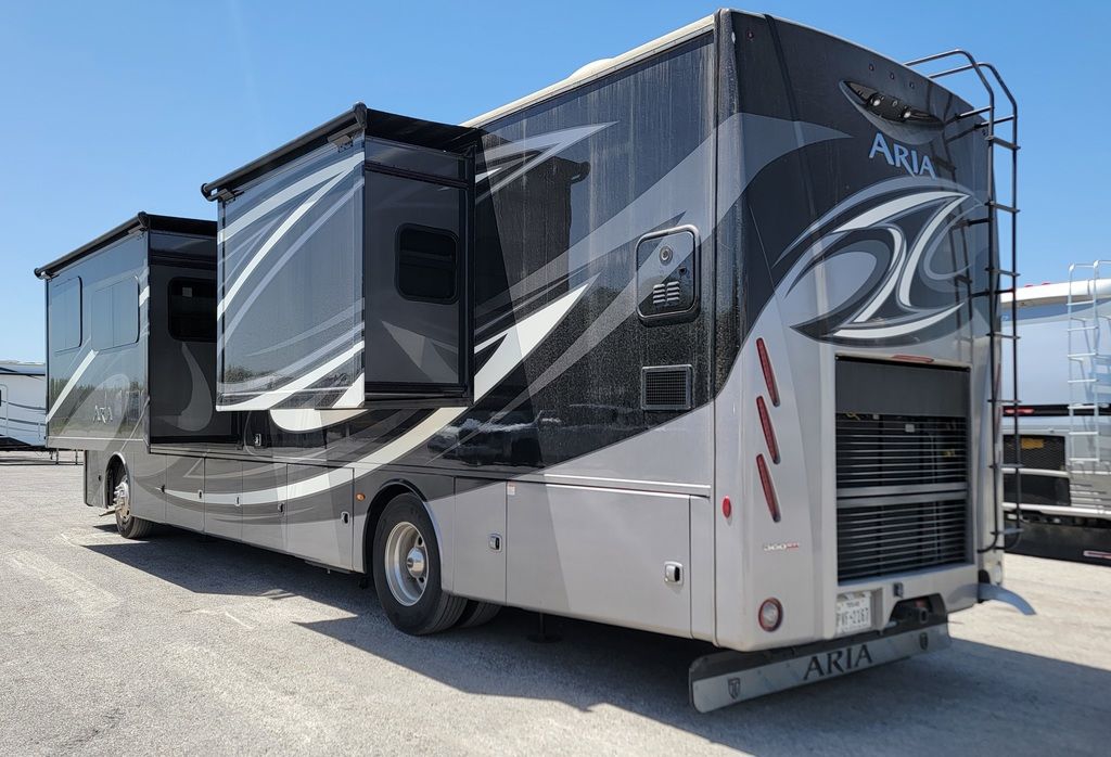 2021 Thor Motor Coach Aria 3901 6