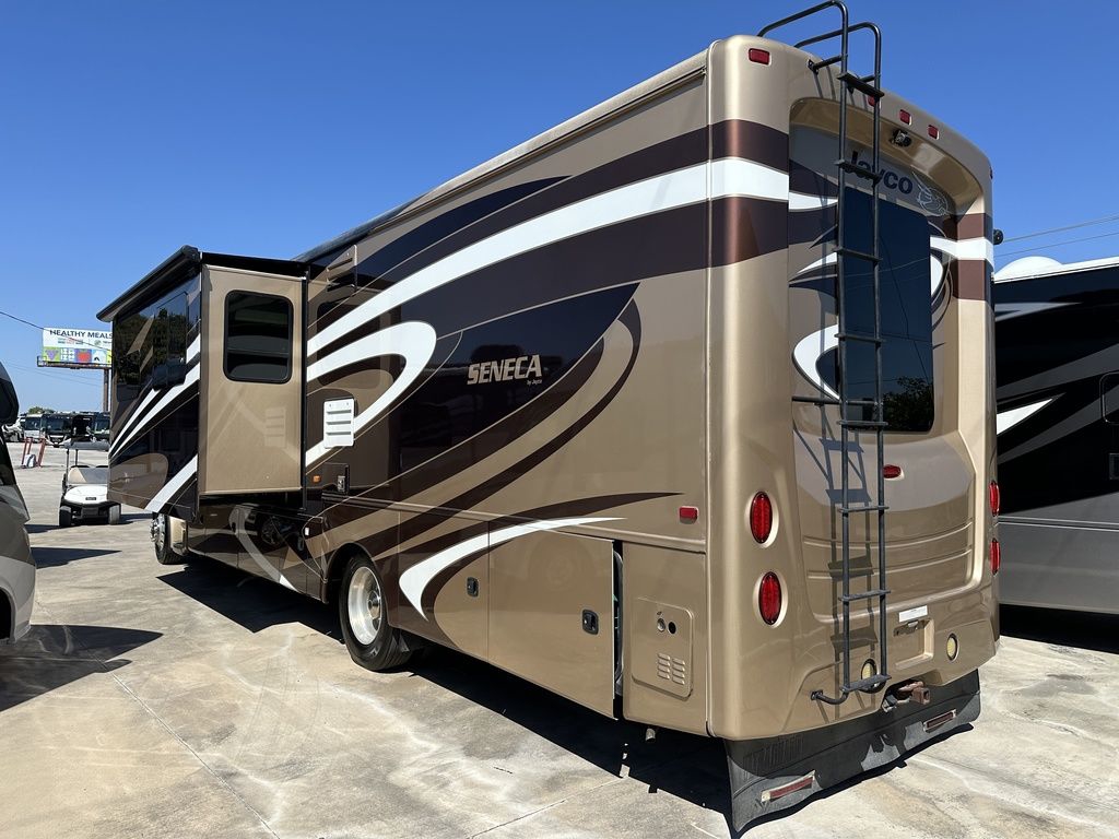 2016 Jayco Seneca 37 TS 5