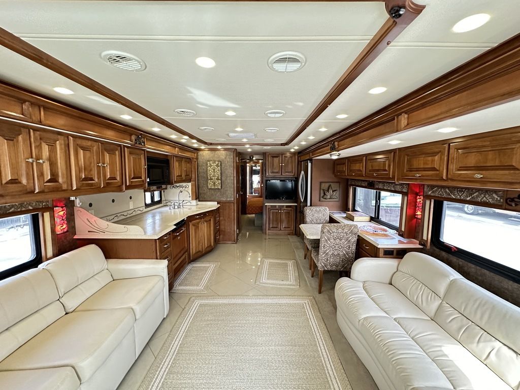 2012 Tiffin Motorhomes Phaeton 40 QBH 17