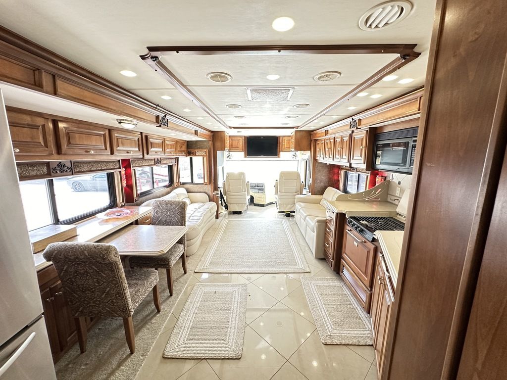 2012 Tiffin Motorhomes Phaeton 40 QBH 18