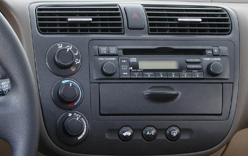 2005 Honda Civic LX photo