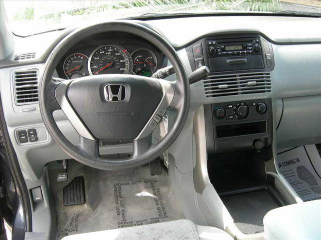 2005 Honda Pilot LX photo