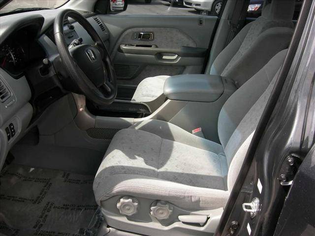 2005 Honda Pilot LX photo