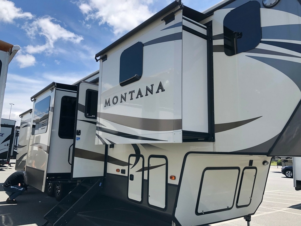 2018 Keystone Montana 3820FK