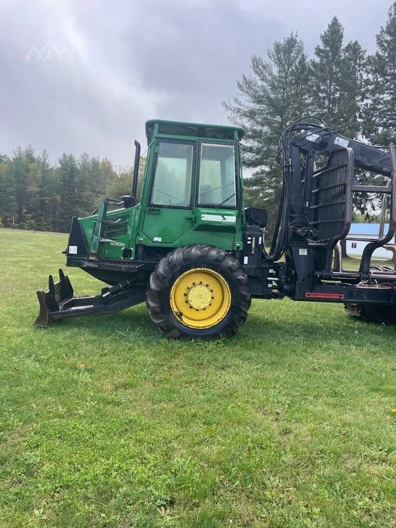 2005 Deere 1010D Forwarder