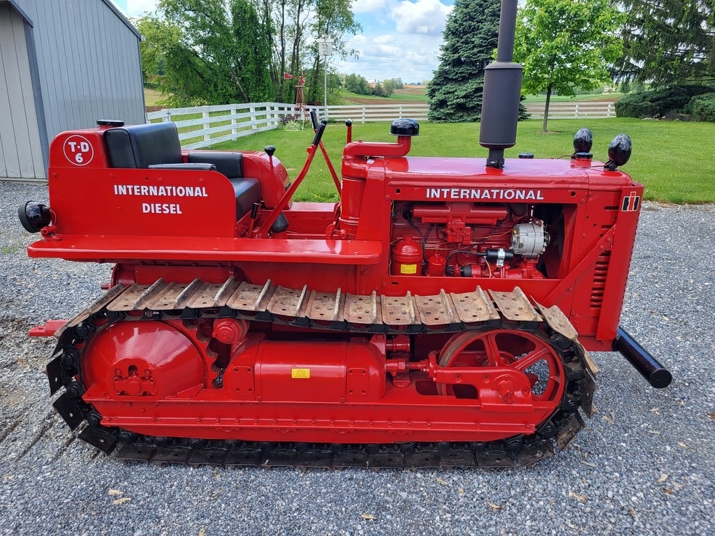 International TD6 Crawler Tractor