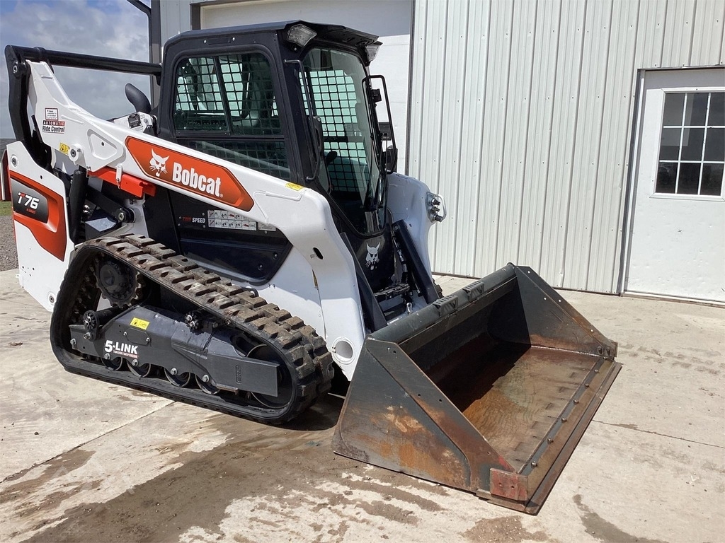 2022 Bobcat T76 Track Skid Steer