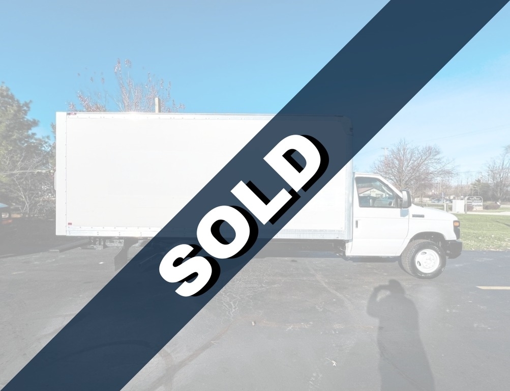 2017 Ford E-350 16ft Box Truck